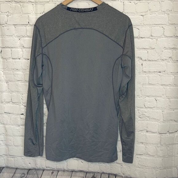 Nike Pro Combat Men’s Gray Fitted Long Sleeve Dri Fit Shirt size Medium - Picture 4 of 5